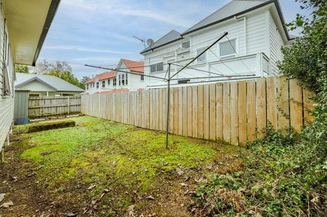 Photo of property in 37 Carlyle Street, North East Valley, Dunedin, 9010