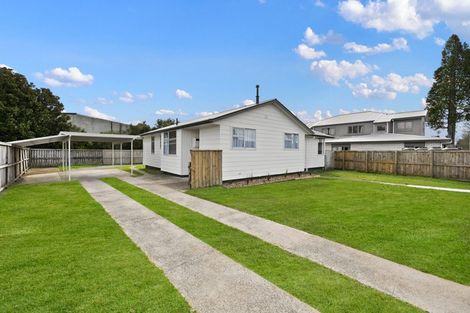 Photo of property in 63 Oakfield Crescent, Pukete, Hamilton, 3200