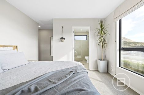 Photo of property in 16 Soudley Court, Jacks Point, Queenstown, 9371