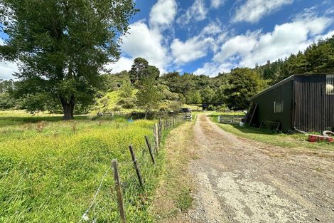Photo of property in 136 Uruti Road, Uruti, Urenui, 4378
