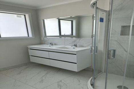 Photo of property in 28 Eskdale Road, Papakowhai, Porirua, 5024