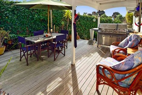 Photo of property in 23 Marina Road, Torbay, Auckland, 0630