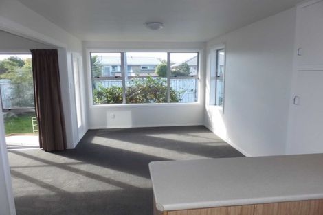 Photo of property in 2 Carbine Place, Sockburn, Christchurch, 8042