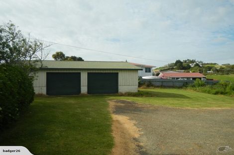 Photo of property in 22 Bonham Street, Pahi, Paparoa, 0571