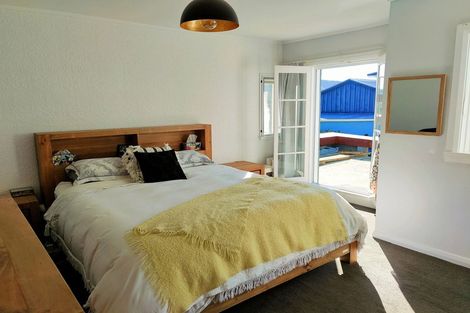 Photo of property in 22 Leicester Street, Picton, 7220