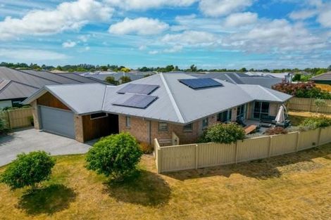 Photo of property in 11 Awa Place, Rangiora, 7400