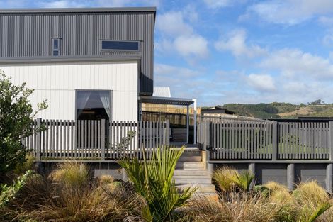 Photo of property in 2 Taeore Lane, Raglan, 3225