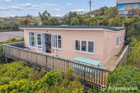 Photo of property in 7 Titiro Moana Road, Korokoro, Lower Hutt, 5012
