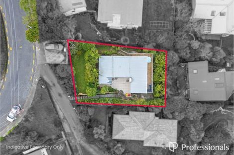 Photo of property in 7 Titiro Moana Road, Korokoro, Lower Hutt, 5012
