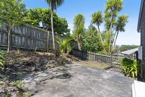 Photo of property in 1/11 Valecrest Place, Bayview, Auckland, 0629