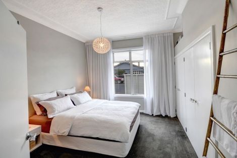 Photo of property in 110 Hargest Crescent, Saint Clair, Dunedin, 9012