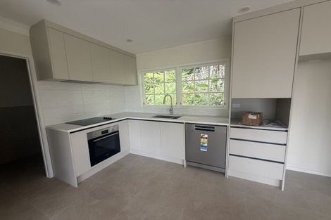 Photo of property in 82 Woodlands Crescent, Browns Bay, Auckland, 0630