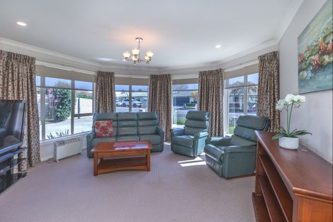 Photo of property in 180 Bath Street, Levin, 5510