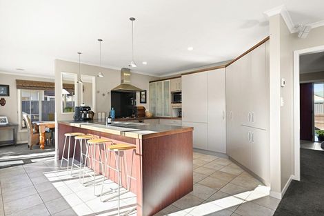 Photo of property in 6 Sovereign Place, Rototuna North, Hamilton, 3210