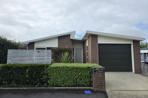 Photo of property in 18 Sinclair Street, Ebdentown, Upper Hutt, 5018
