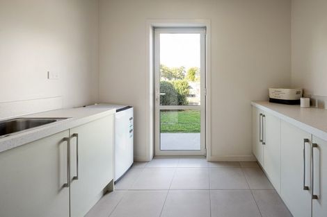 Photo of property in 4 Tucker Close, Leamington, Cambridge, 3432