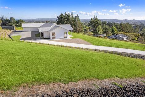 Photo of property in 409 Old North Road, Kumeu, 0892