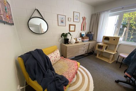 Photo of property in 2/219 Grant Road, Thorndon, Wellington, 6011