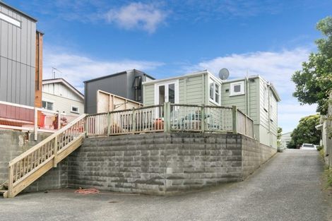 Photo of property in 57 Wellington Road, Kilbirnie, Wellington, 6022