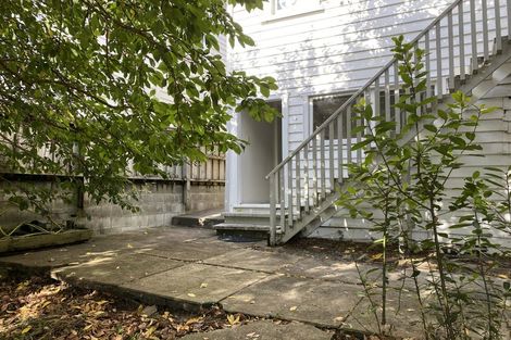 Photo of property in 18 Shoal Bay Road, Devonport, Auckland, 0624