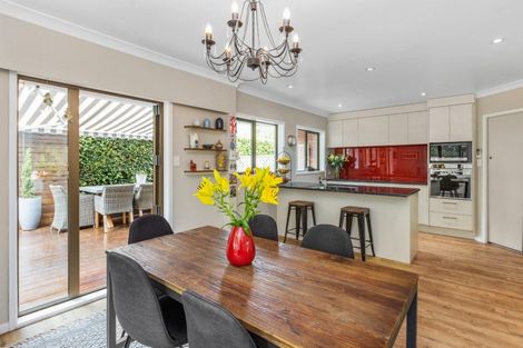 Photo of property in 11 Muritai Crescent, Havelock North, 4130