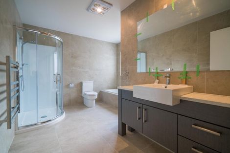 Photo of property in 10 Okareka Place, Pakuranga Heights, Auckland, 2010