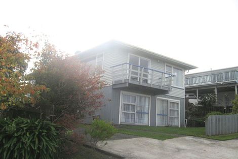 Photo of property in 30 Oakleigh Street, Maungaraki, Lower Hutt, 5010