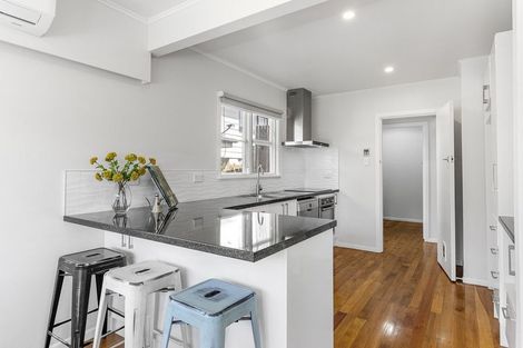 Photo of property in 103 Kenmore Street, Newlands, Wellington, 6037