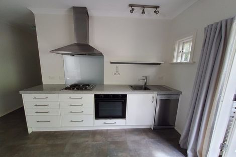 Photo of property in 1 Glasgow Street, Kelburn, Wellington, 6012