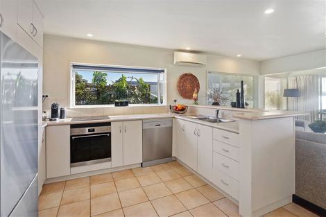 Photo of property in 107 Torkar Road, Clarks Beach, 2122