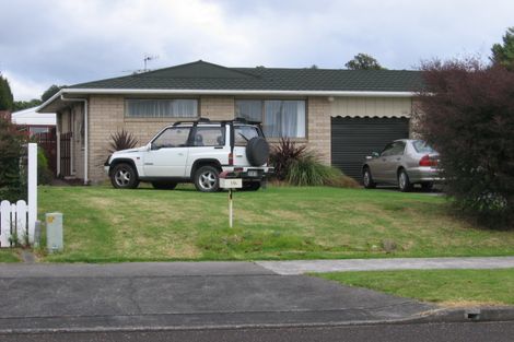 Photo of property in 19 Andrew Street, Waikanae, 5036