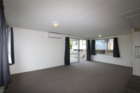Photo of property in 17 Maywood Crescent, Glen Eden, Auckland, 0602