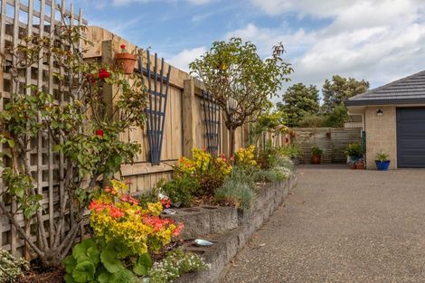 Photo of property in 15 Monarch Place, Paraparaumu Beach, Paraparaumu, 5032