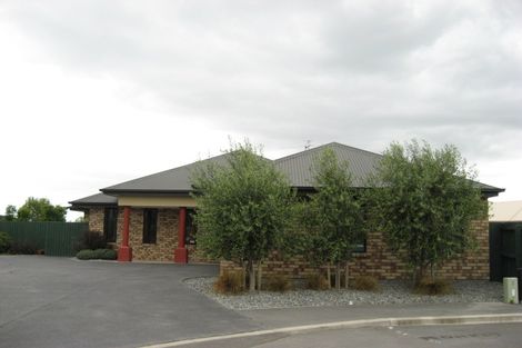 Photo of property in 30 Highwood Lane, Burnside, Christchurch, 8053