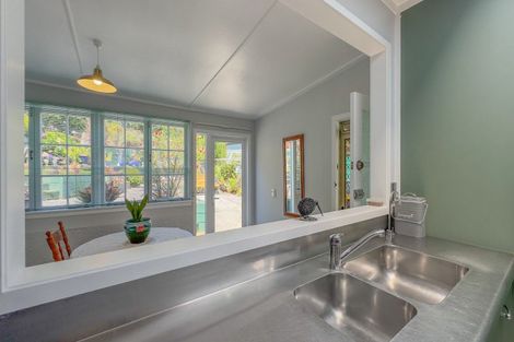 Photo of property in 102 Karaka Road, Thames, 3500