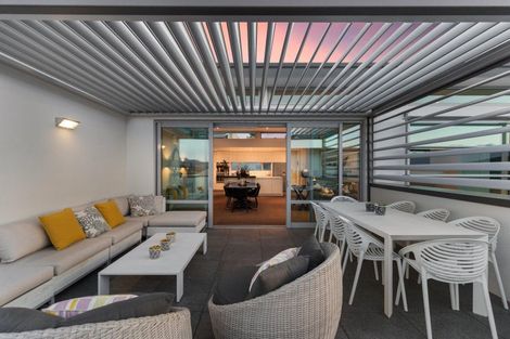 Photo of property in 15 Faulks Terrace, Wanaka, 9305