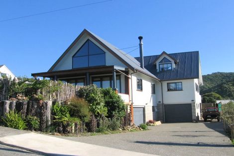 Photo of property in 13 Te Arawi Street, Takapuwahia, Porirua, 5022