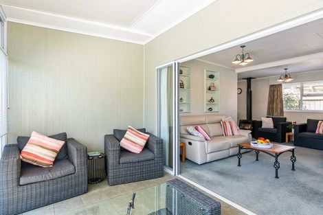 Photo of property in 5 Eruini Street, Waikanae Beach, Waikanae, 5036