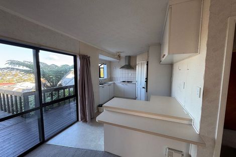 Photo of property in 131 Sunset Road, Totara Vale, Auckland, 0632