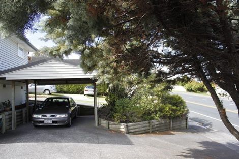 Photo of property in 2/17 Tristram Avenue, Forrest Hill, Auckland, 0620