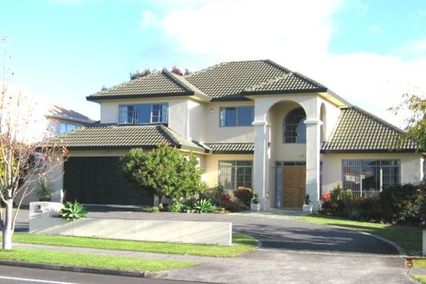 Photo of property in 15 Jane Eyre Drive, Somerville, Auckland, 2014
