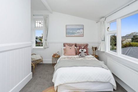 Photo of property in 31 Kotare Street, Fendalton, Christchurch, 8041