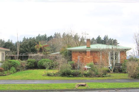 Photo of property in 27 Anthony Crescent, Bader, Hamilton, 3206