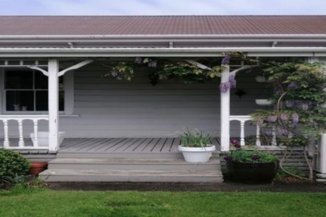 Photo of property in 165 Cambridge Street, Levin, 5510