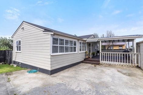 Photo of property in 2/13 Templeton Place, Clendon Park, Auckland, 2103