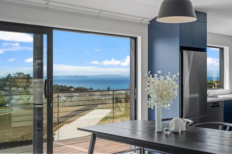 Photo of property in 4 Ti Tree Lane, Stanmore Bay, Whangaparaoa, 0932