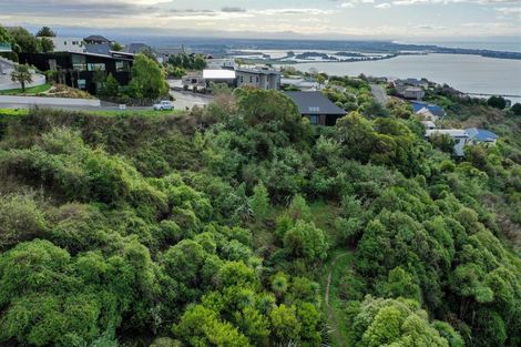 Photo of property in 3 Law Lane, Mount Pleasant, Christchurch, 8081