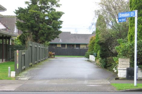 Photo of property in 1 Dresdan Court, Hokowhitu, Palmerston North, 4410