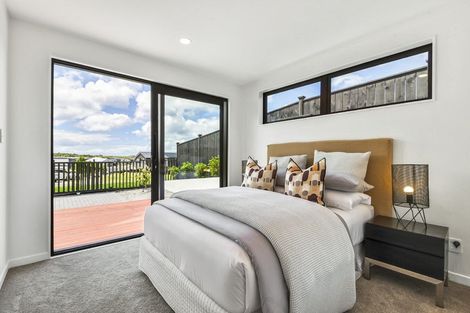 Photo of property in 44 Waitai Close, Long Bay, 0630