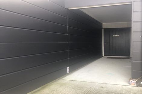 Photo of property in 4/60 Hayfield Way, Karaka, Papakura, 2580